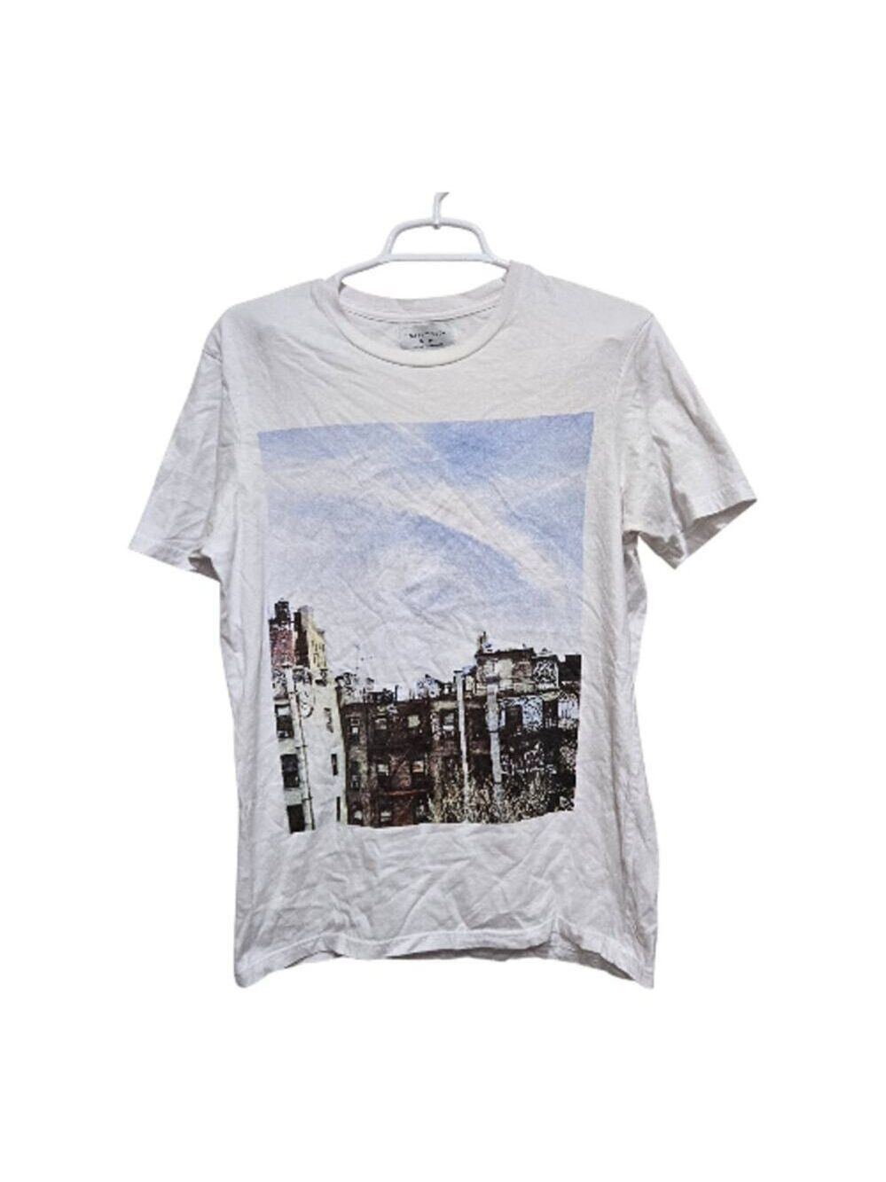 Cotton On T-Bar White Cityscape Graphic Tee Medium Casual Streetwear